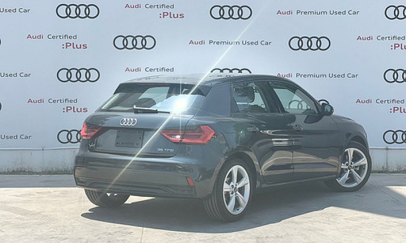 Audi A1 2021 1.5 Ego...