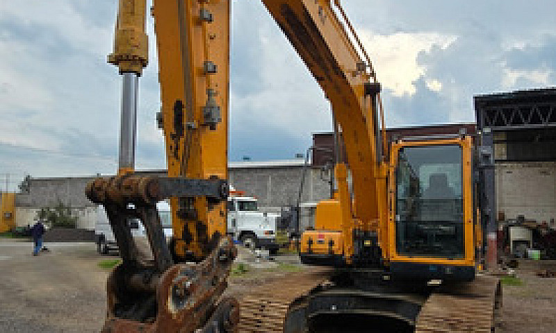 Excavadora De Cadena...