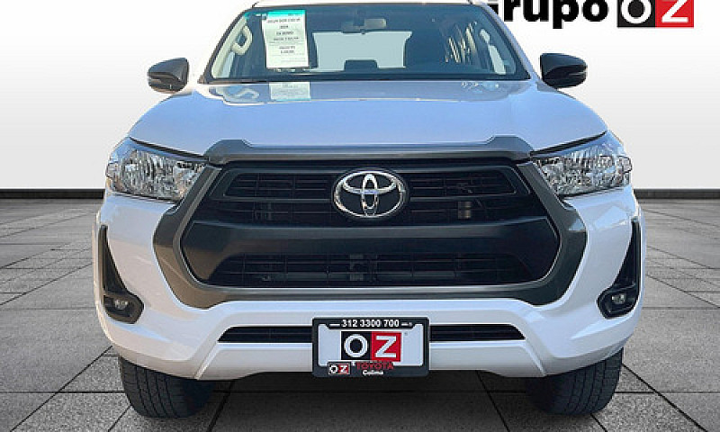 Toyota Hilux 2024...