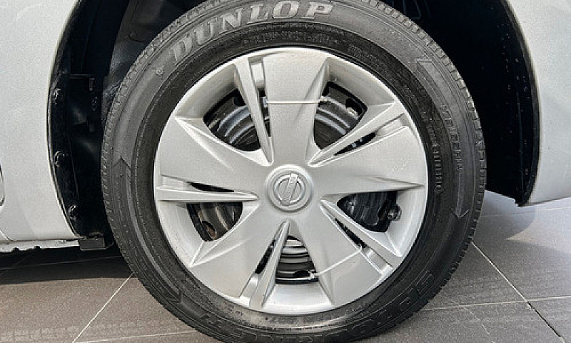 Nissan March 2019...