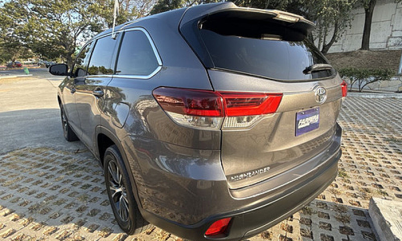 Toyota Highlander 20...