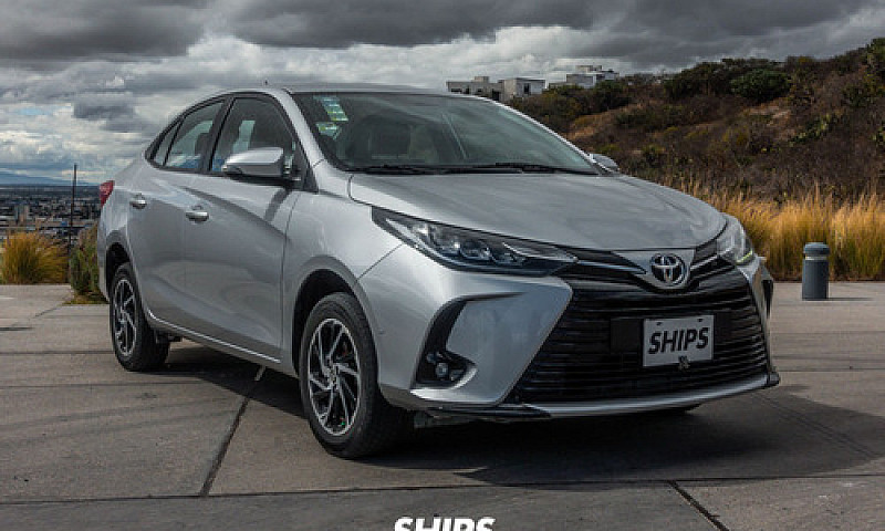 Toyota Yaris 2021...