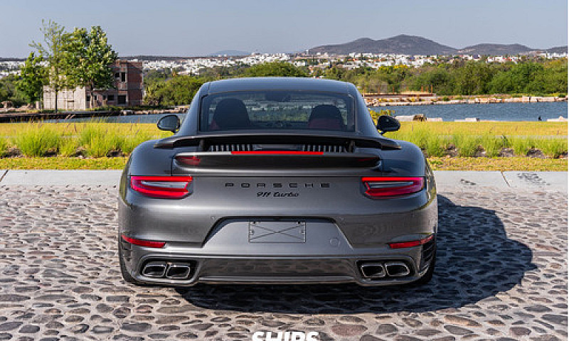 Porsche 911 2018...