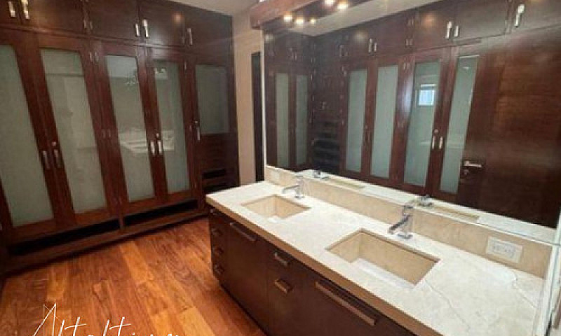 Casa En Venta En Cal...