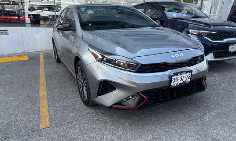 Kia Forte Sedan 2022...