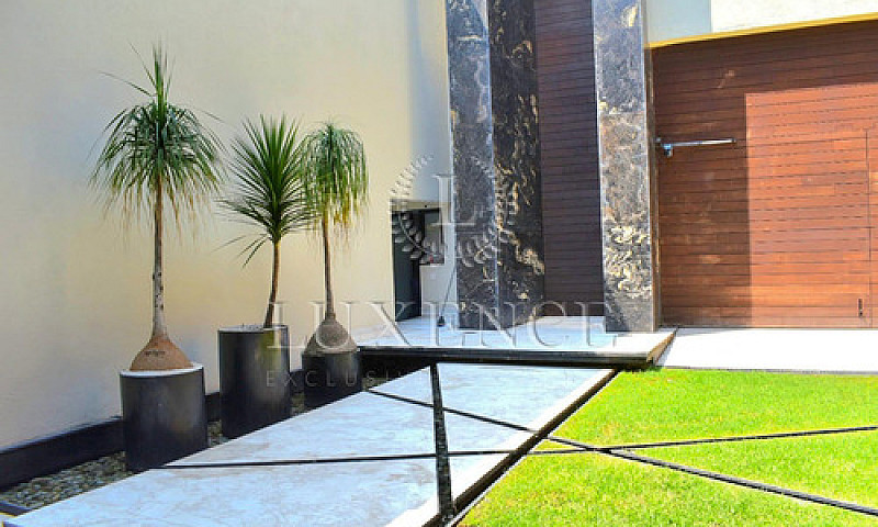 Casa En Venta, Jardi...