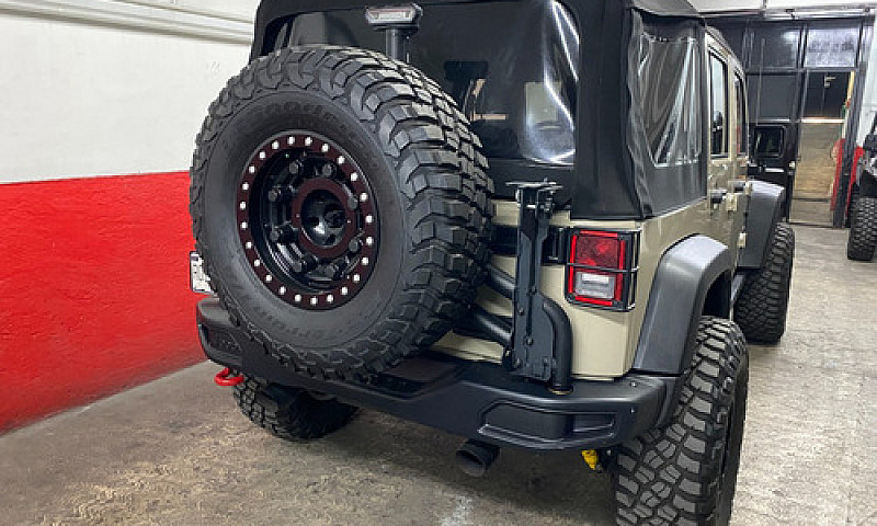 Jeep Wrangler 3.6 Un...