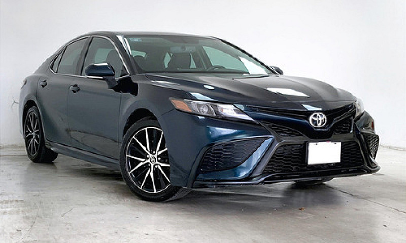Toyota Camry 2021...