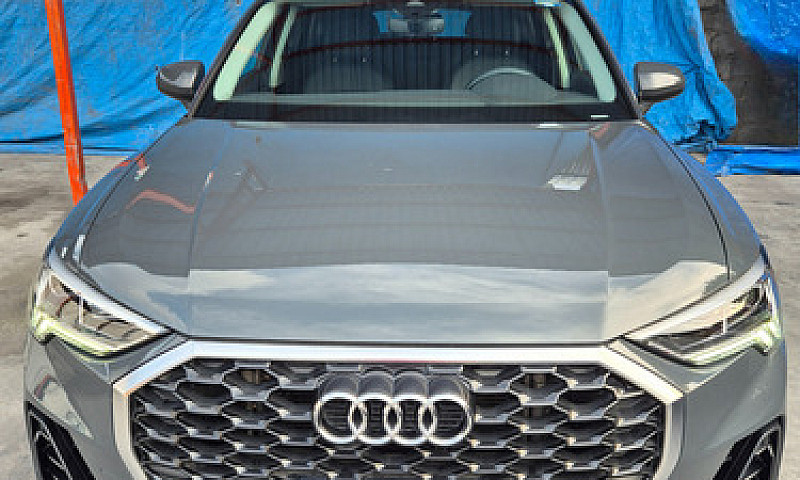Audi Q3 Sportback 1....
