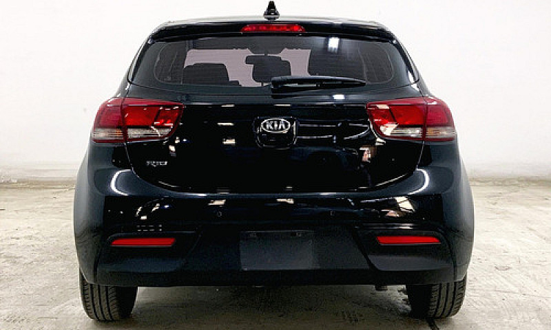 Kia Rio 2021...