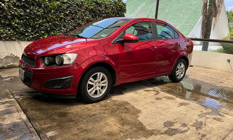 Chevrolet Sonic 1.6 ...