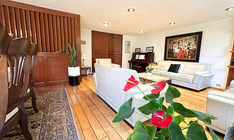 Casa En Venta En Lom...