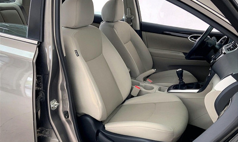 Nissan Sentra 2019...