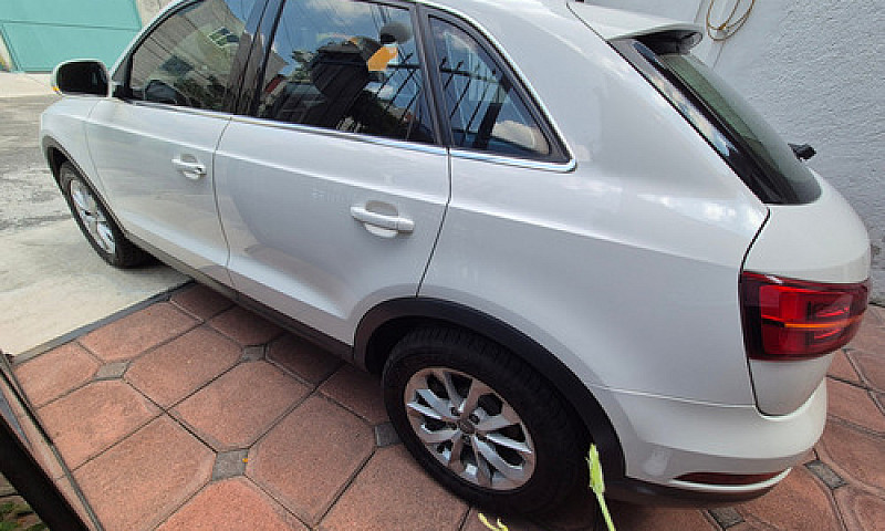 Audi Q3 1.4 Luxury 1...