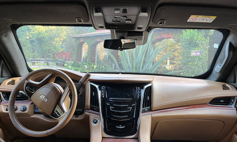 Cadillac Escalade Es...