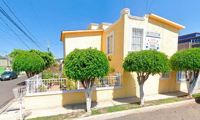 Casa - Remate Bancar...