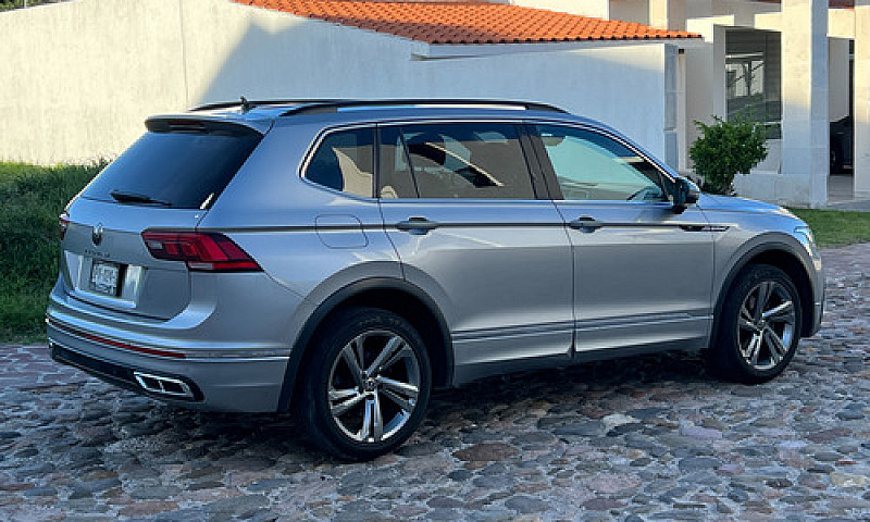 Volkswagen Tiguan 1....
