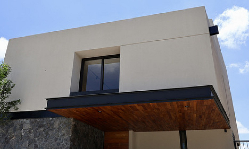 Residencia Con Acaba...