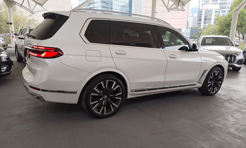 Bmw X7 2024...