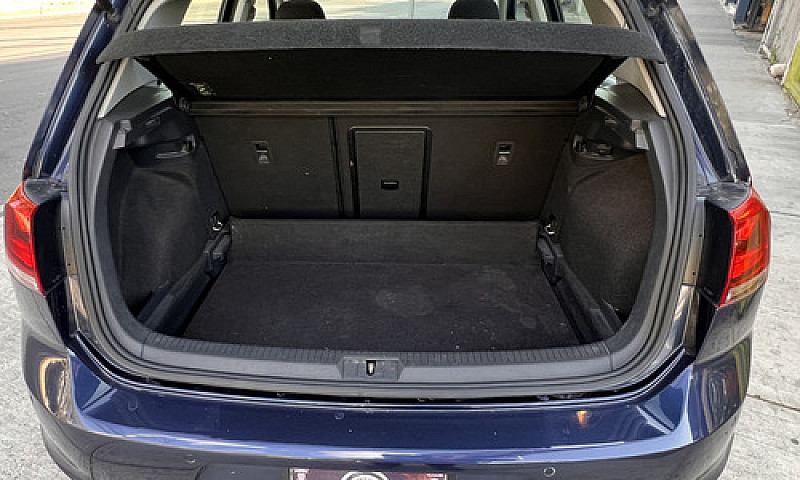 Volkswagen Golf 1.4 ...