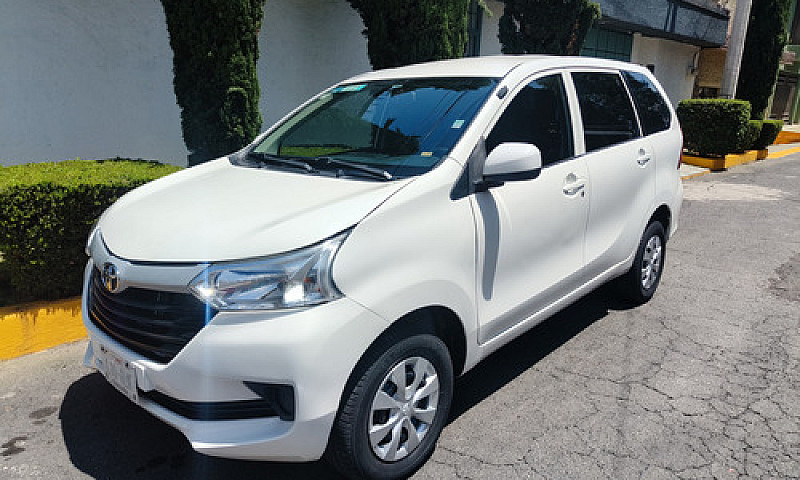 Toyota Avanza 1.5 Ca...