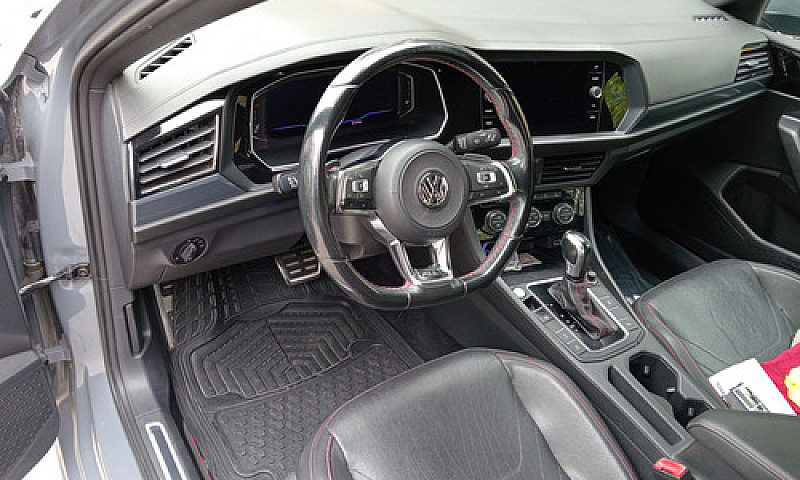 Volkswagen Jetta 2.0...