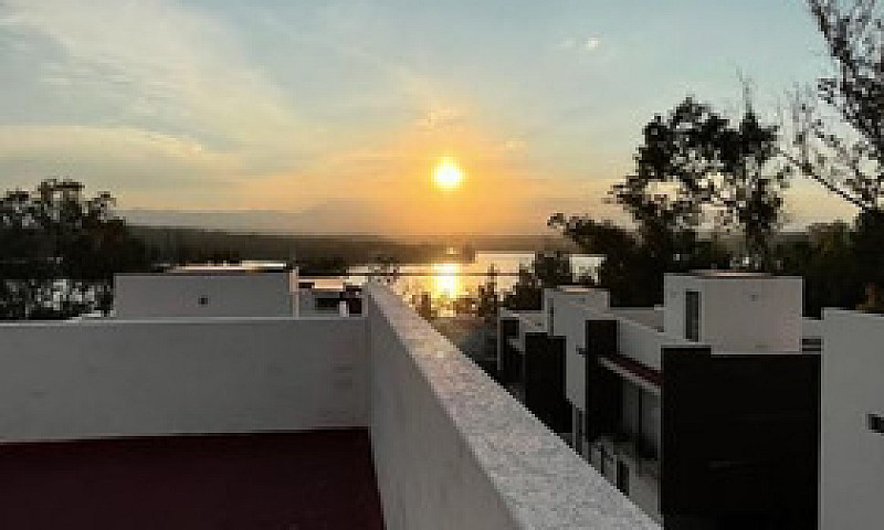 Casa En Venta Lago D...