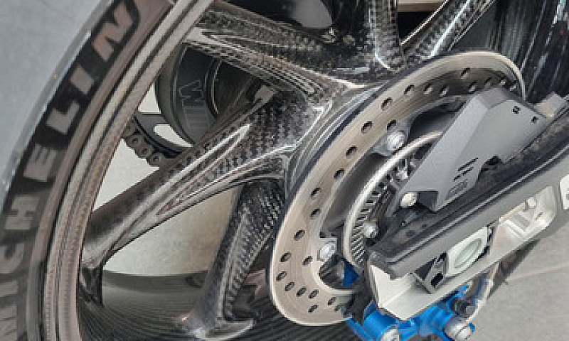 M1000Rr...
