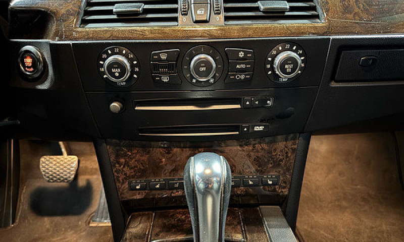 Bmw Serie 5 4.8 550I...