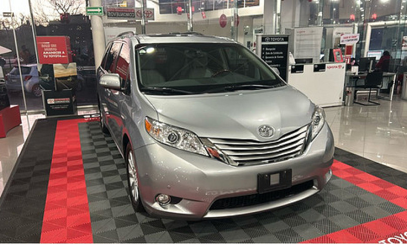 Toyota Sienna 2014...