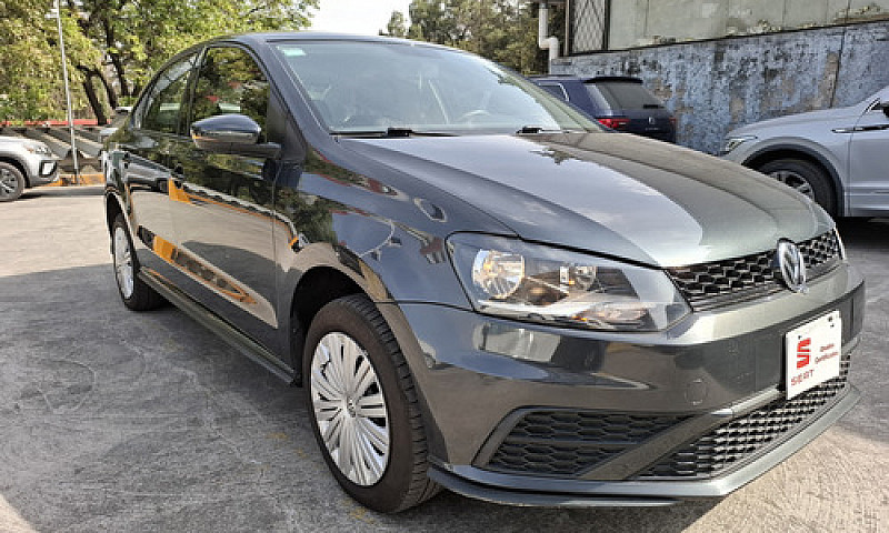 Vw Vento Starline Au...