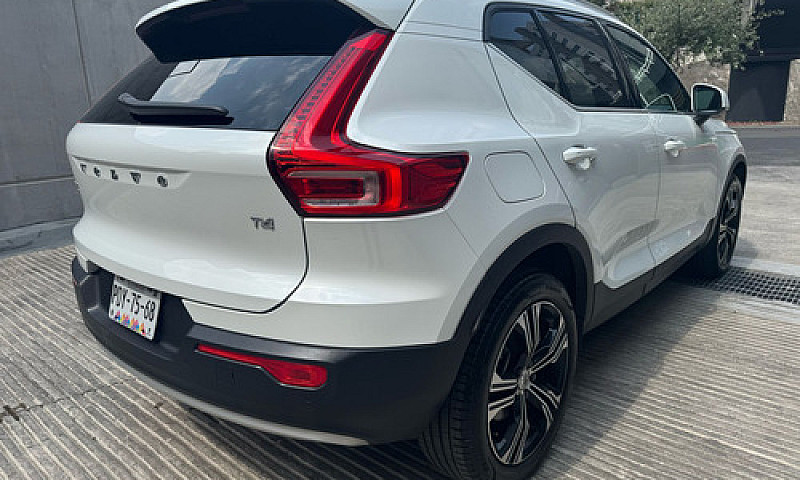 Volvo Xc40 2022...