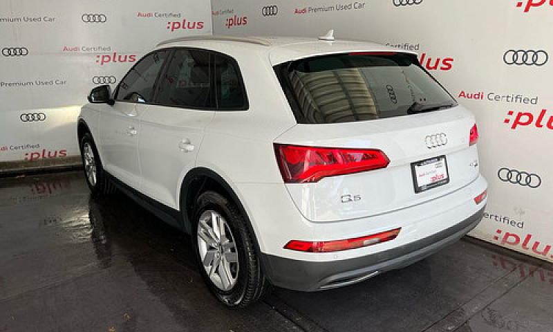 Audi Q5 Dynamic 45 T...