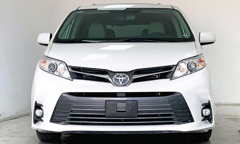 Toyota Sienna 2020...
