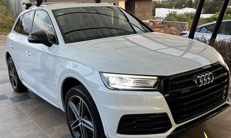 Audi Q5 2.0 L T Dyna...