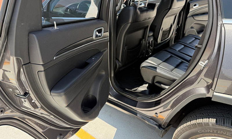 Jeep Grand Cherokee ...