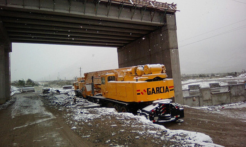 Grua Sobre Camión Gr...