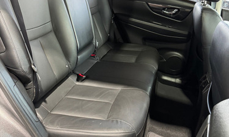 Nissan X-Trail 2.0 E...