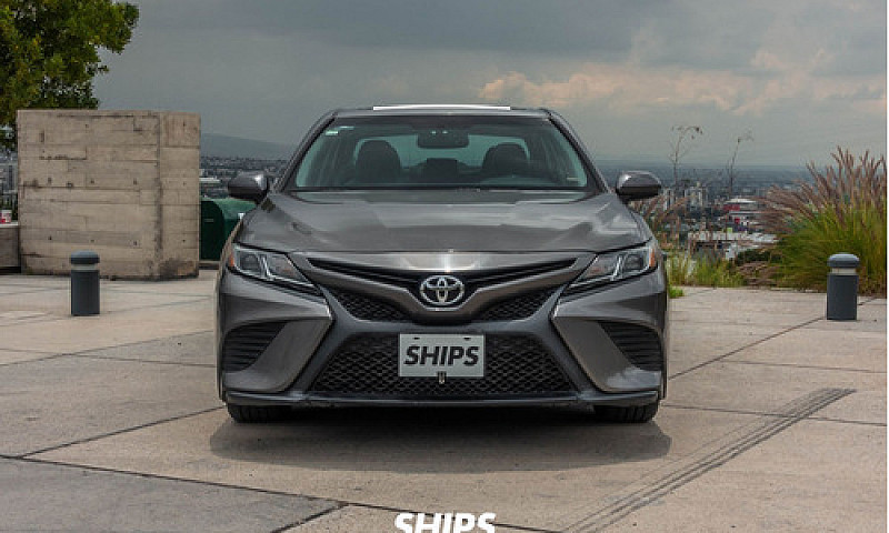 Toyota Camry 2018...