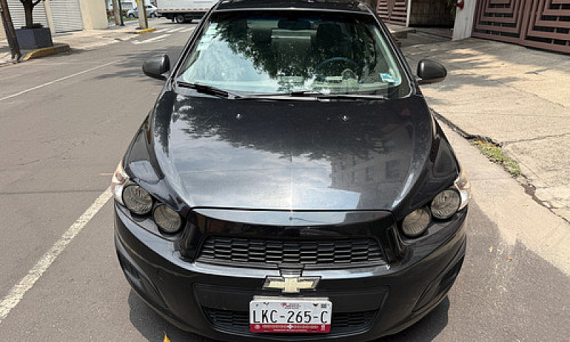 Chevrolet Sonic 1.6 ...