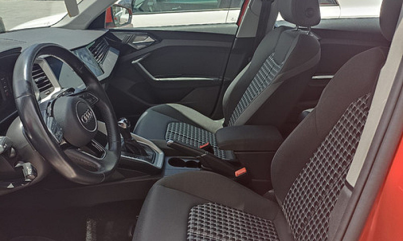 Audi A1 2021 1.5 Ego...