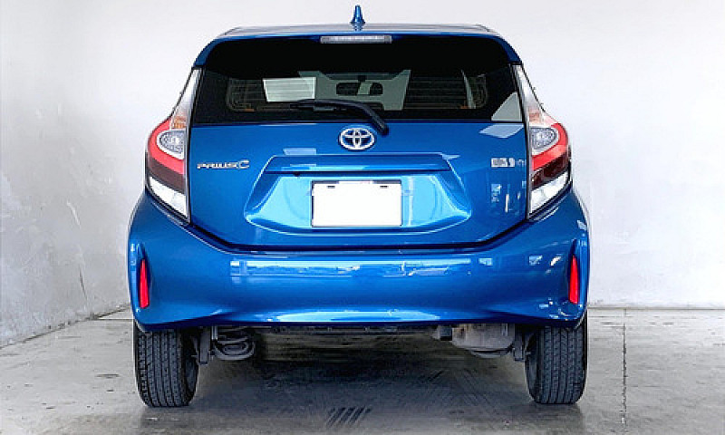 Toyota Prius 2021...