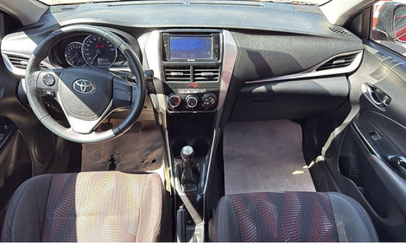 Toyota Yaris 2020...