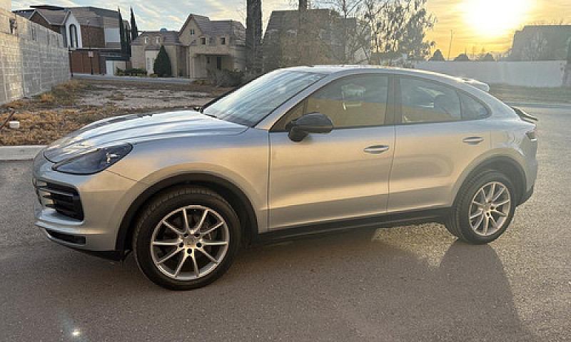 Porsche Cayenne Coup...
