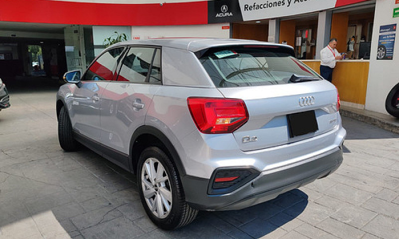 Audi Q2 2021...