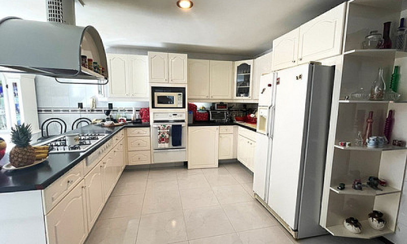 Casa En Venta, Colin...