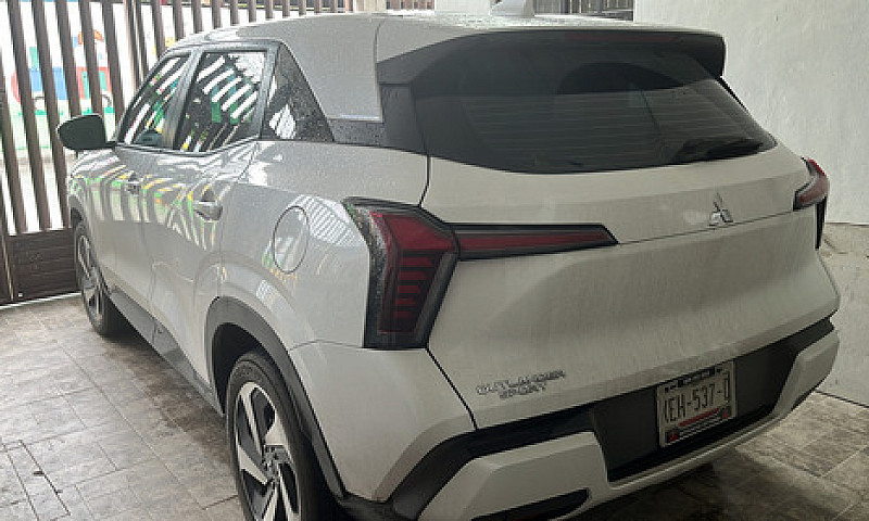 Mitsubishi Outlander...