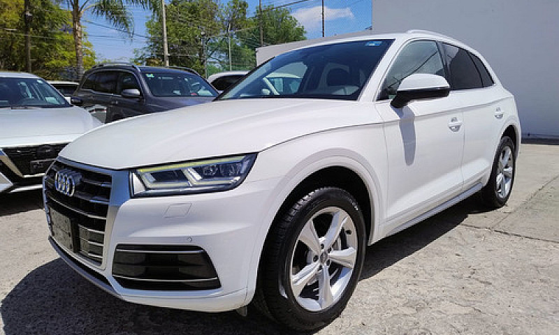 Audi Q5 2.0 L T Elit...