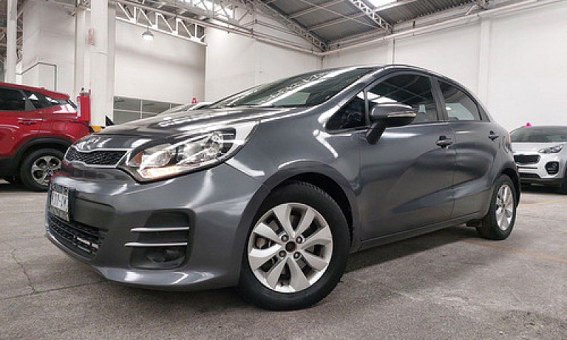 Kia Rio 2017...