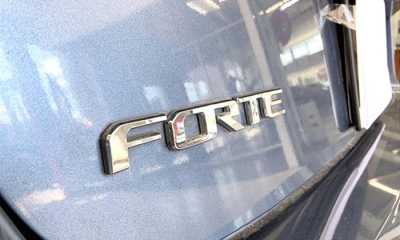 Kia Forte 2020...